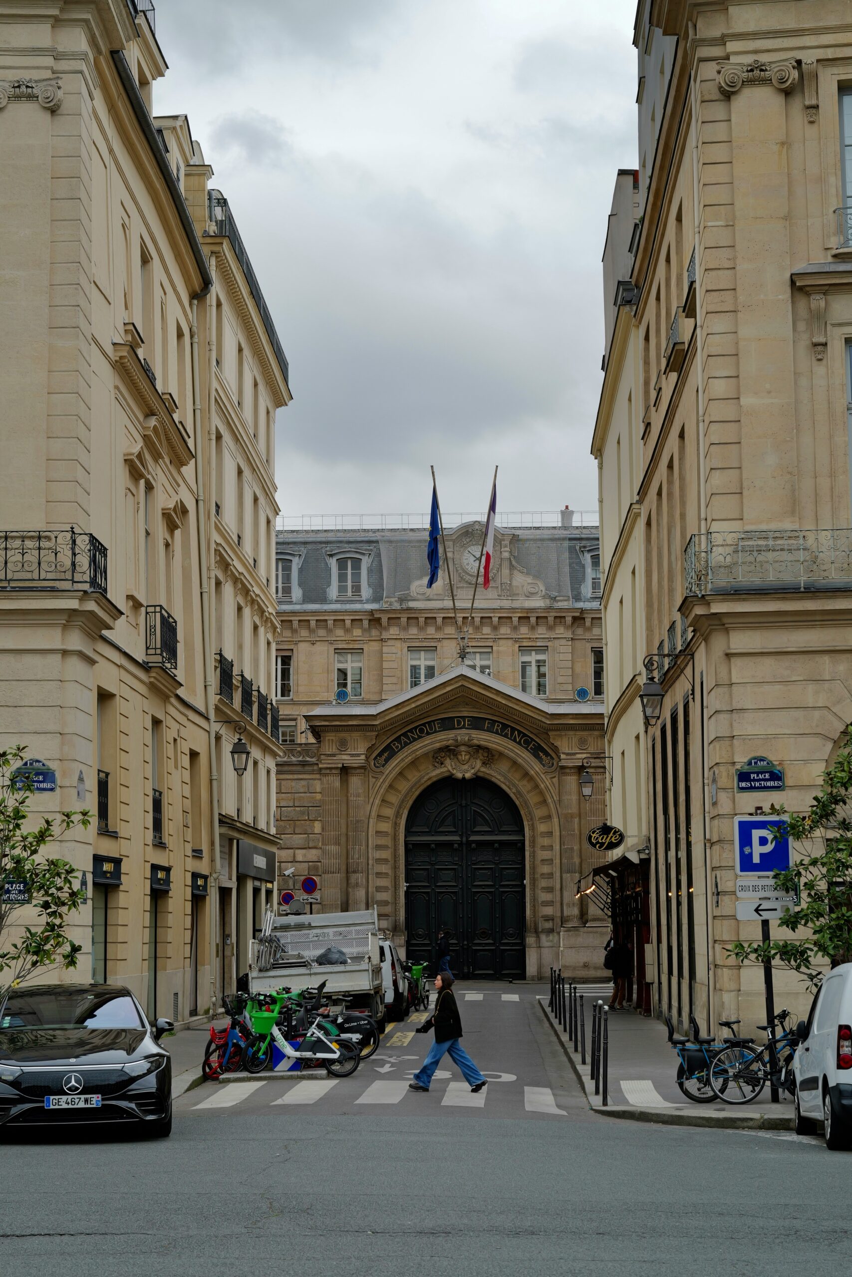 Everyday street life in France after moving abroad