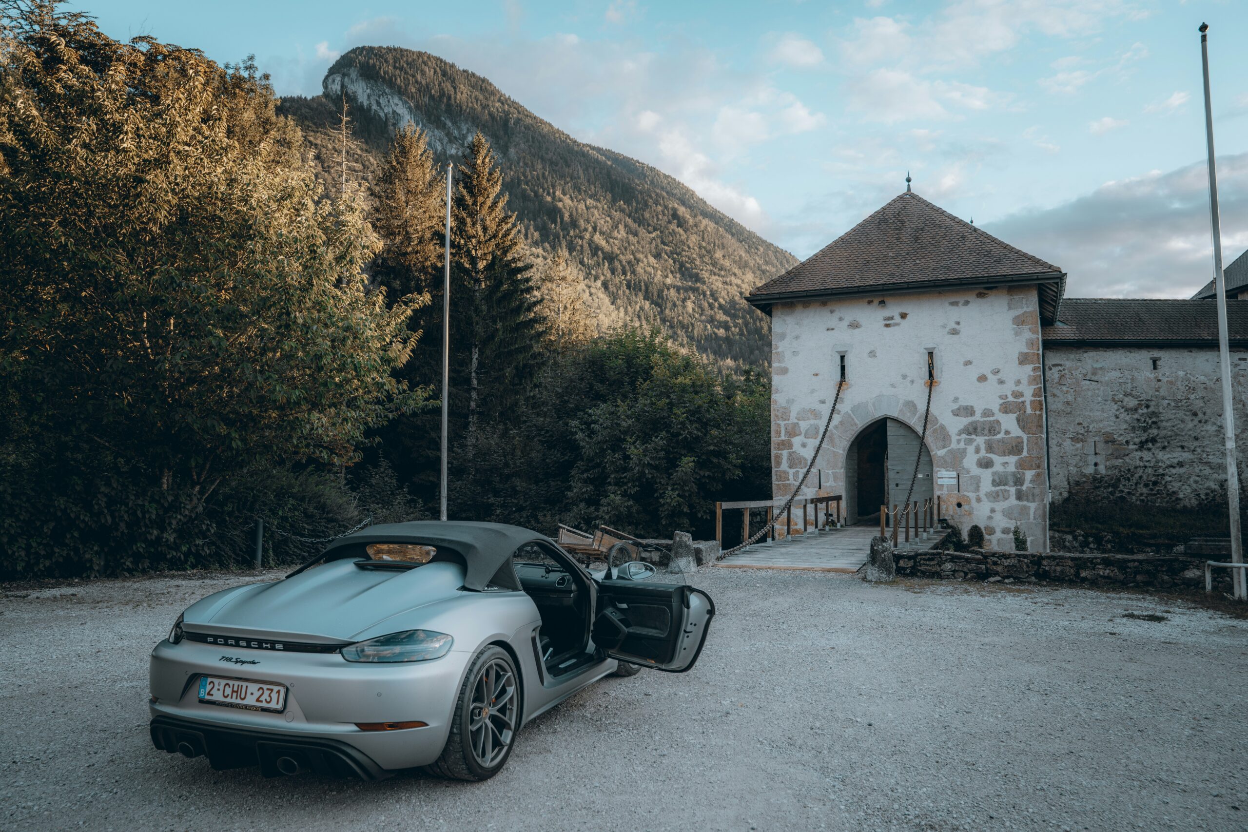 Driving setup and retirement transportation planning in France