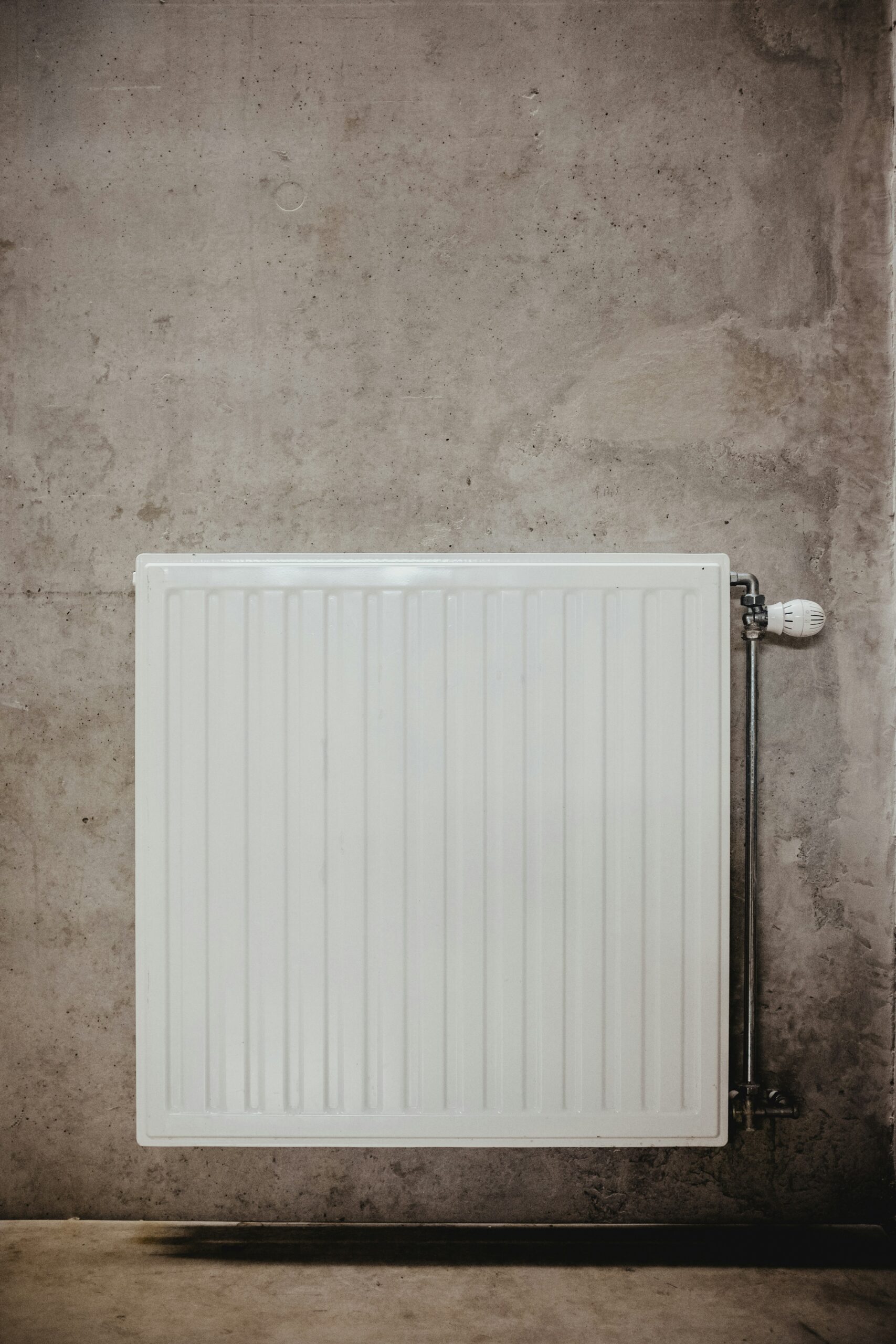 Radiator and winter heating costs in France