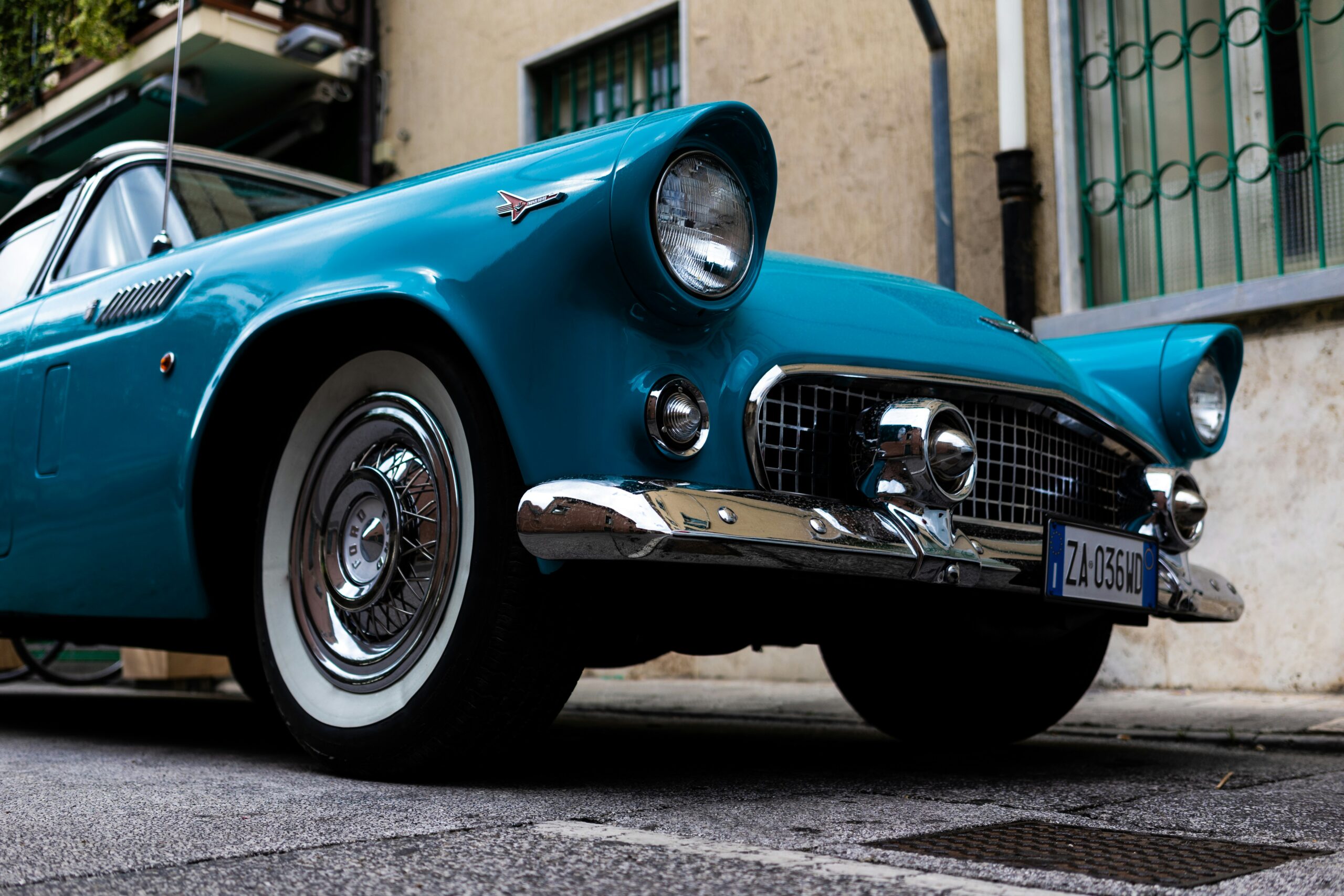 Car ownership and parking reality for retirees buying a car in Italy