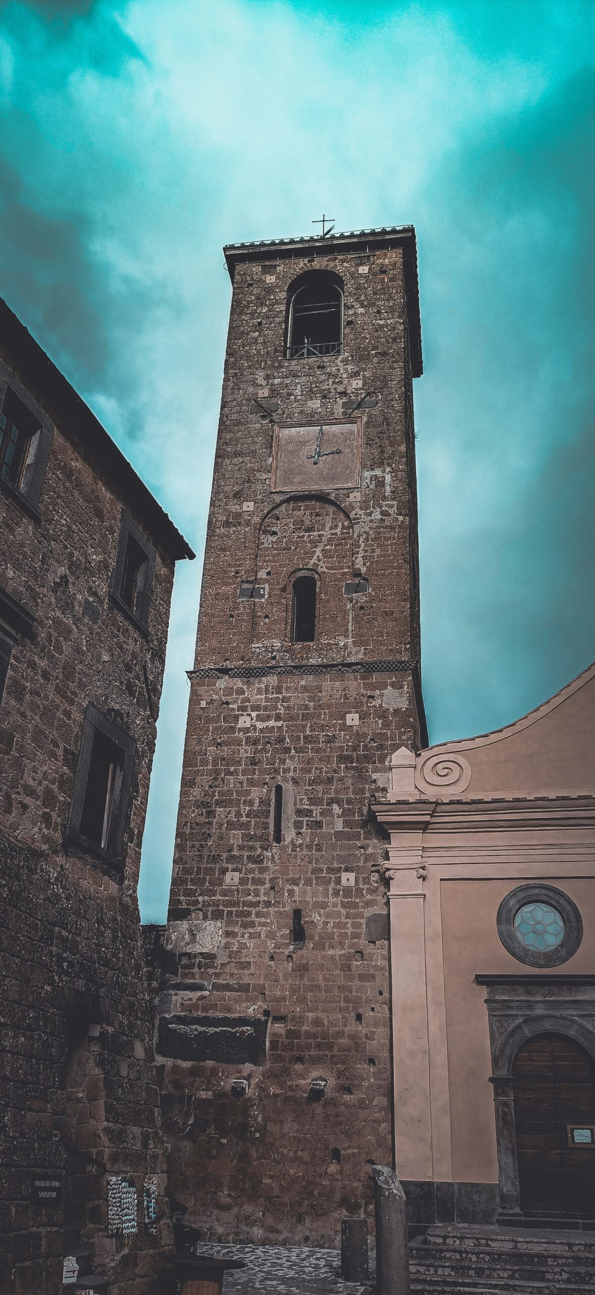 Practical retirement housing choices in Italy for long-term living