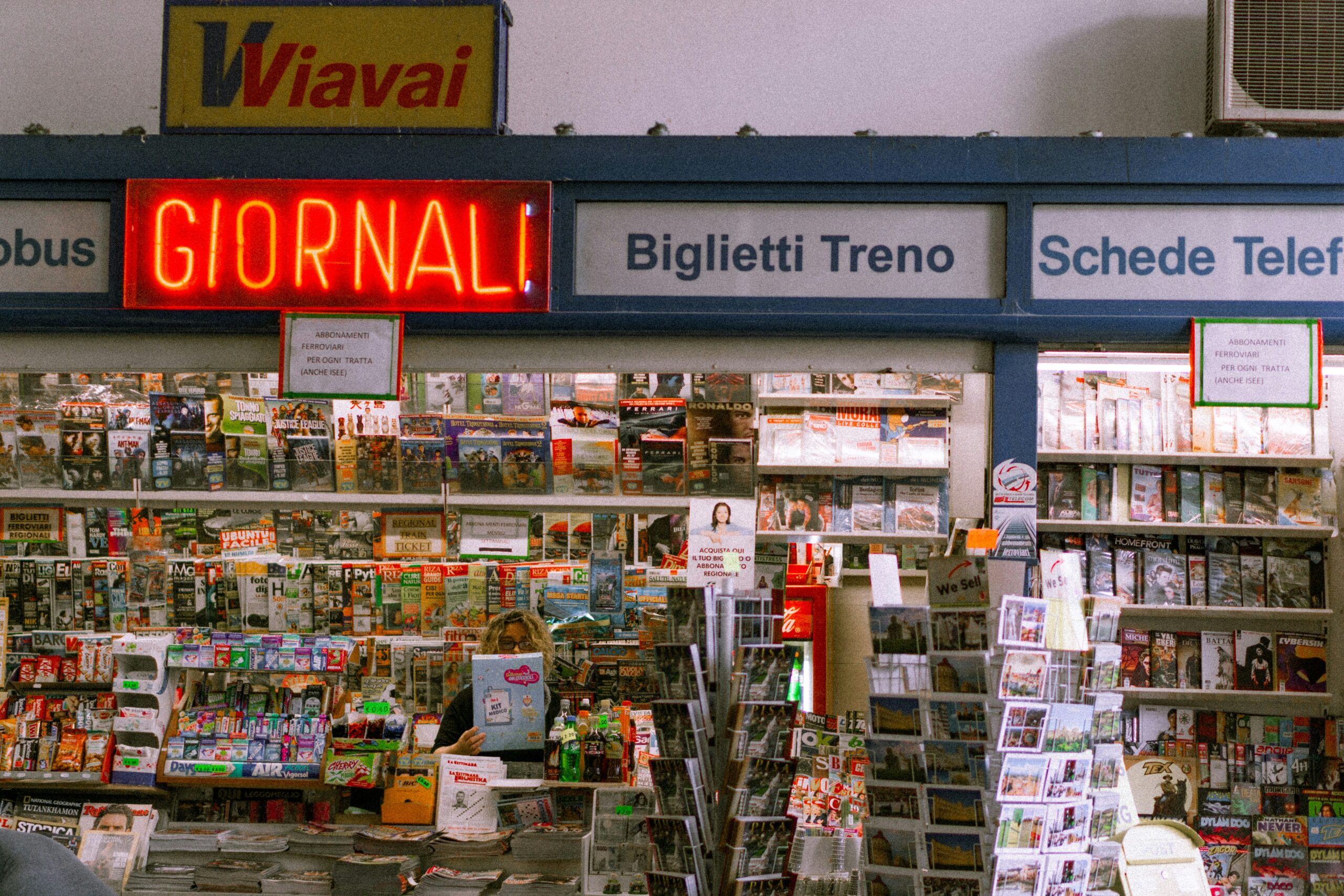 Italian pharmacy access and prescription routines for retirees