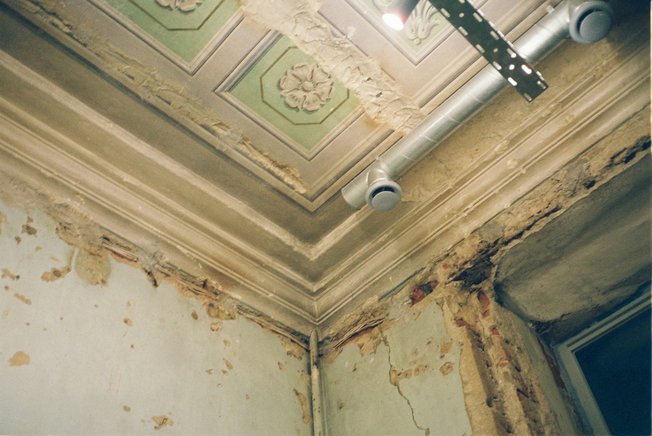 Condensation and winter humidity issues in Spanish apartments
