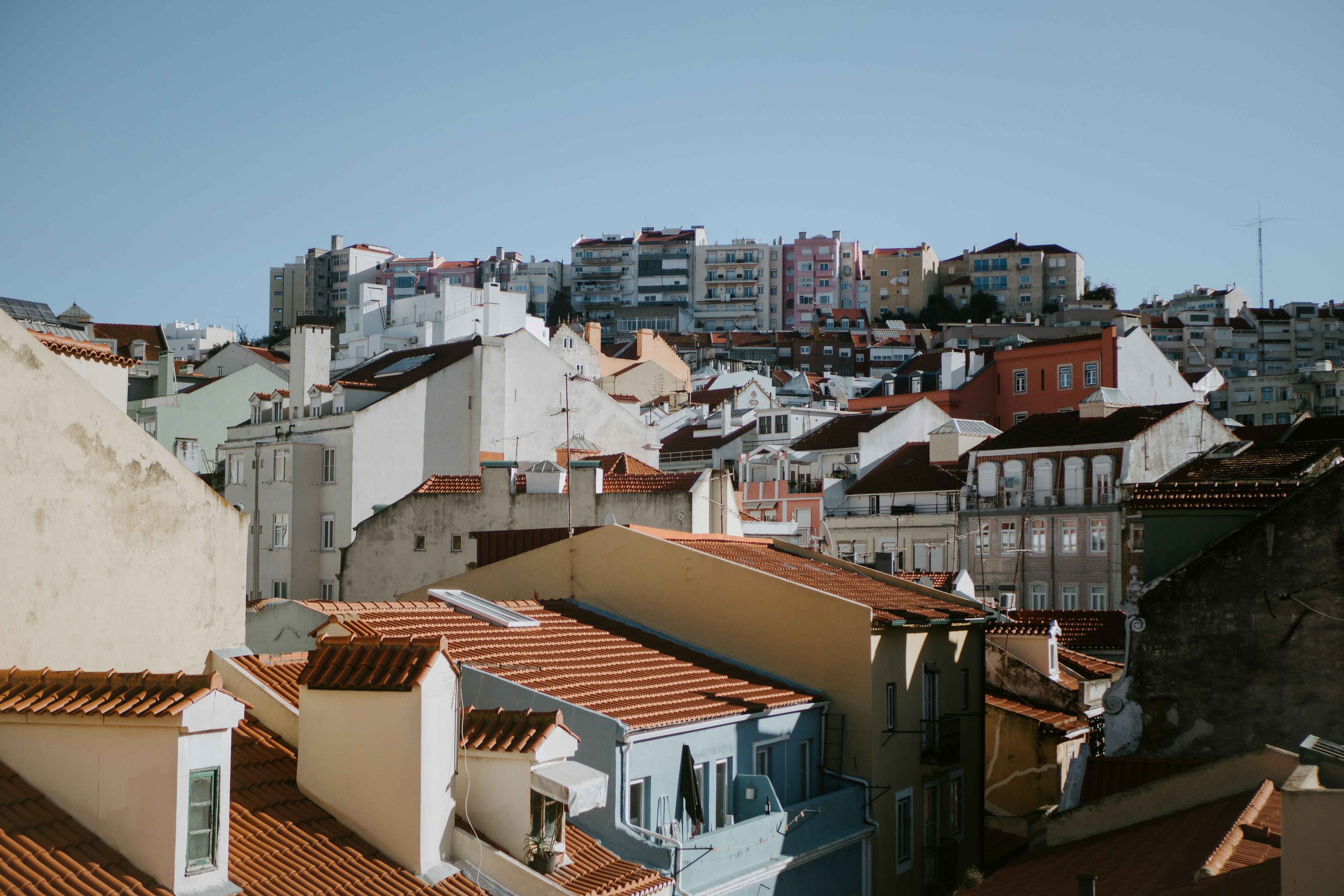 Algarve retirement towns and daily lifestyle