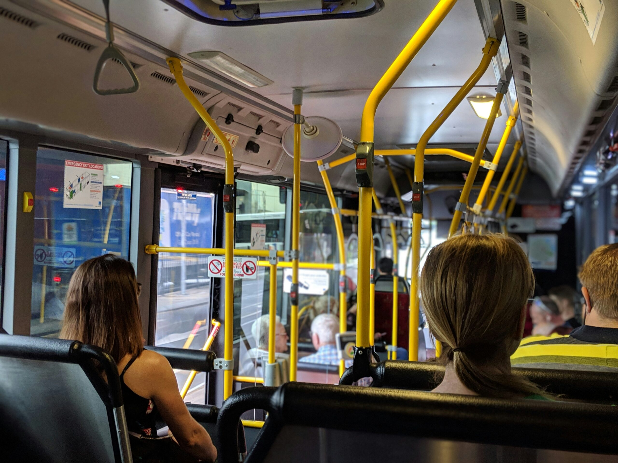 Train and bus transport connections for retirees living in Italy