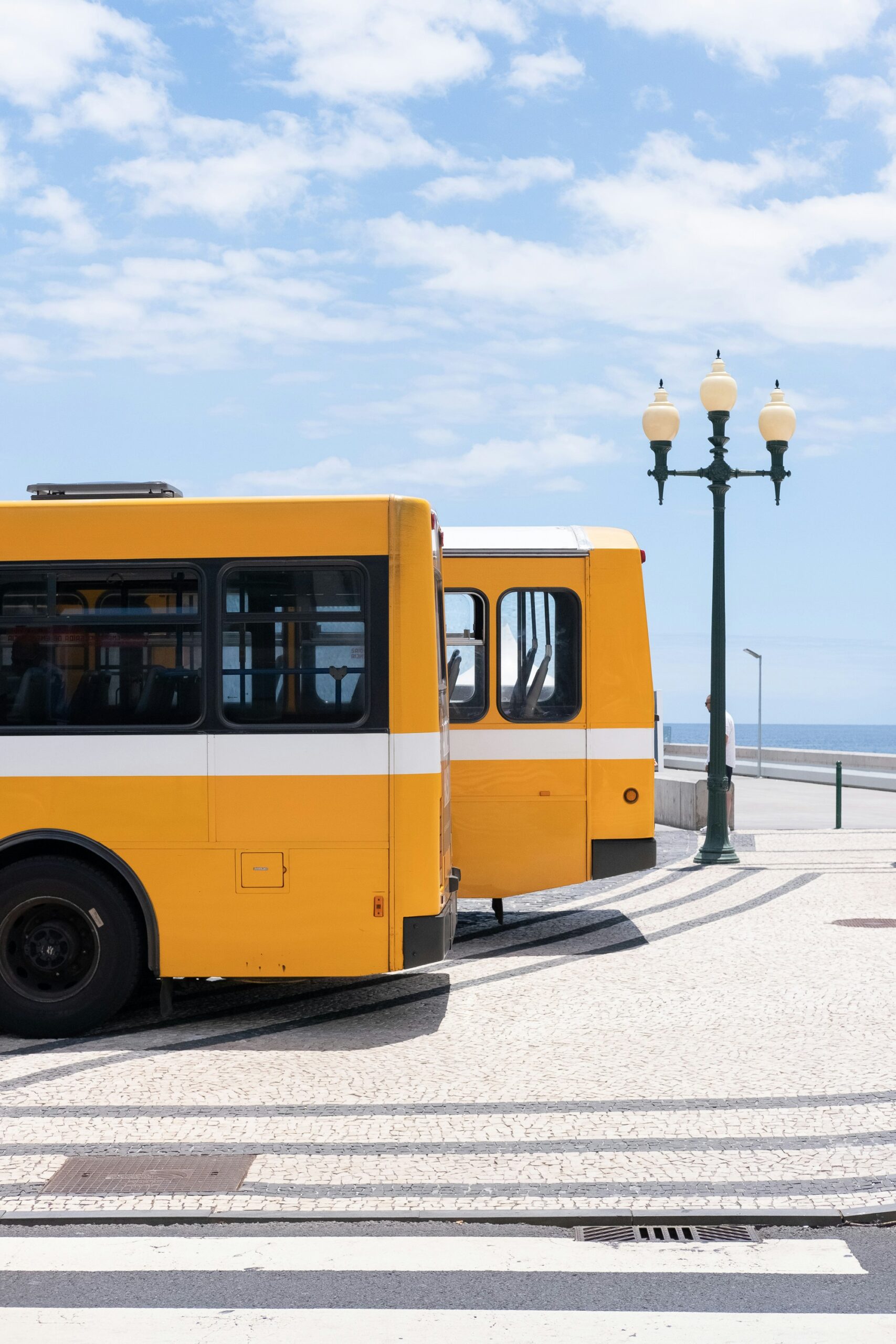 Walkability and transportation planning for retirement in Italy