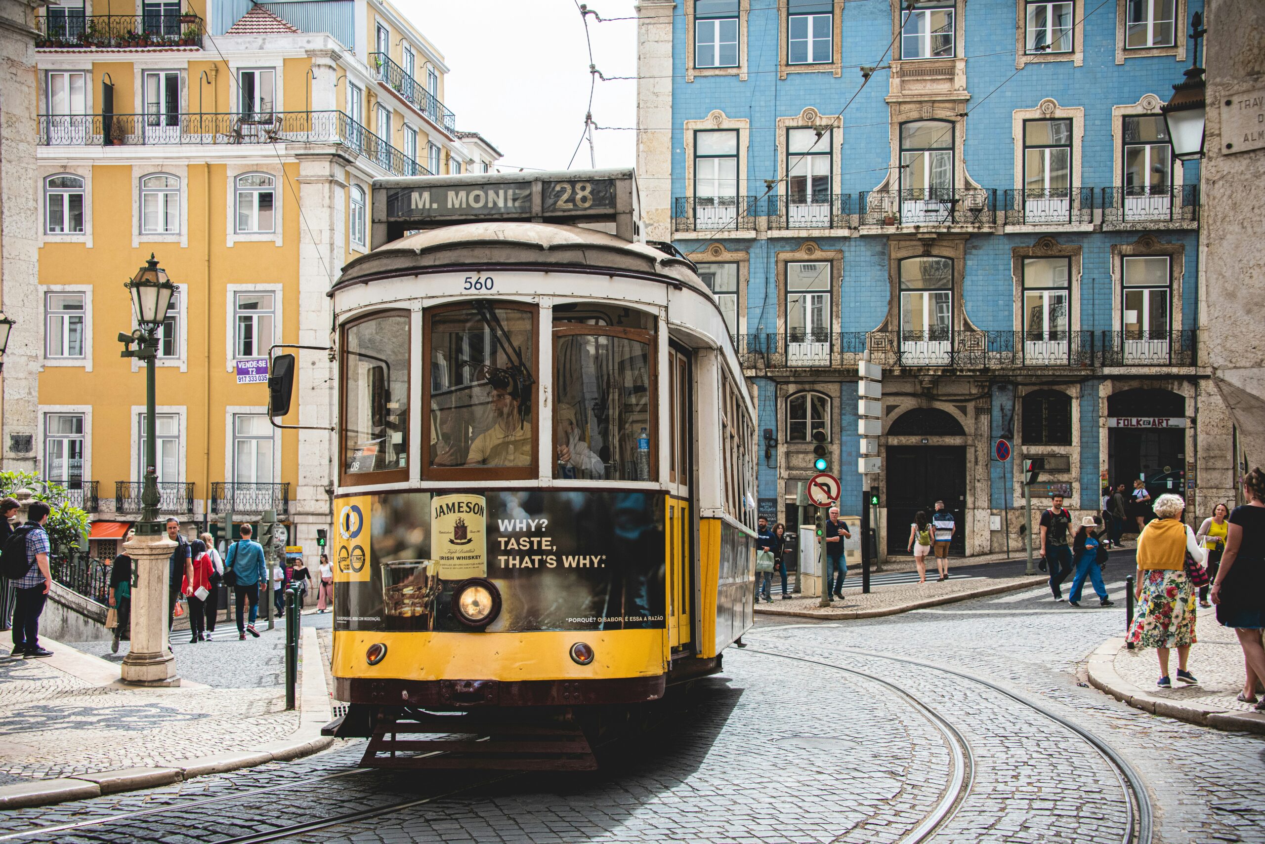 Spanish public transportation and retirement mobility planning