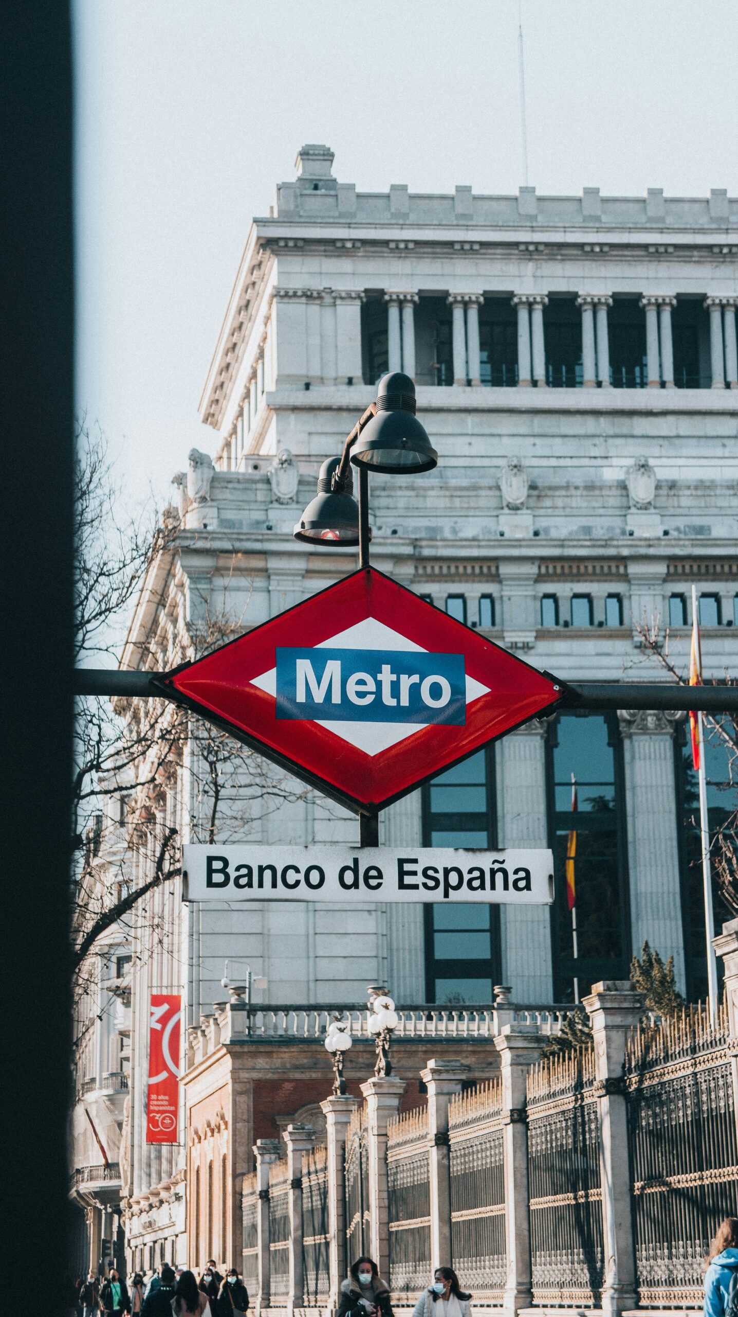 Banking administration and retirement finances in Spain