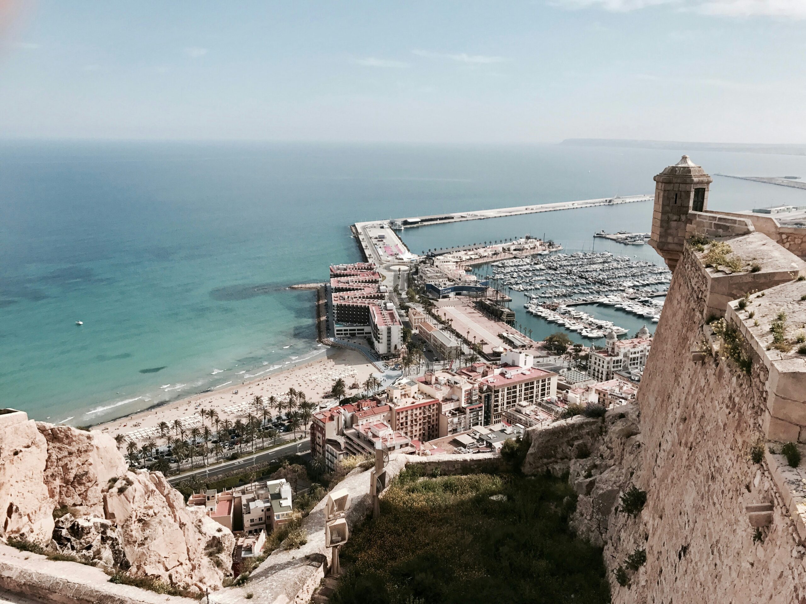 Alicante beach and castle in Spain for relocation and retirement planning