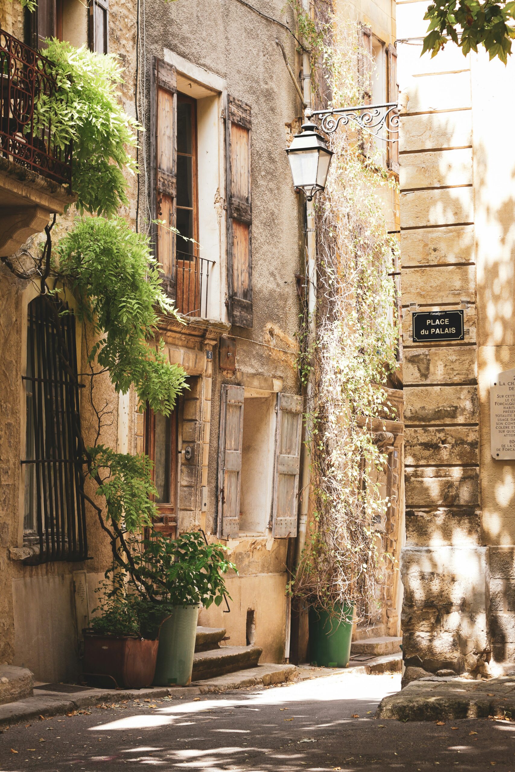 Quiet Provence village street in France for moving abroad lifestyle planning